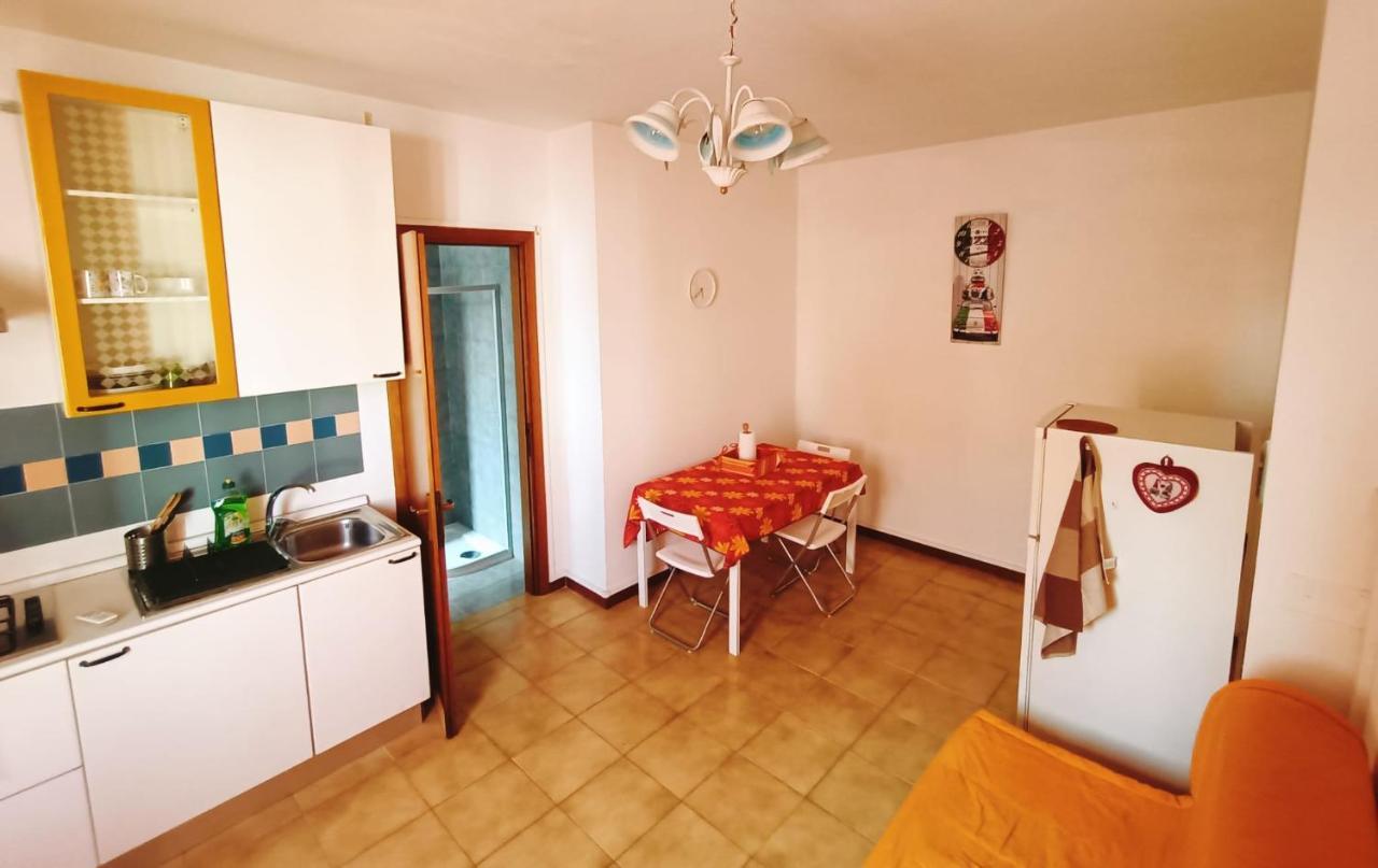 Monolocale Andrea Apartment Navacchio Bagian luar foto