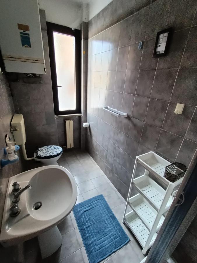 Monolocale Andrea Apartment Navacchio Bagian luar foto